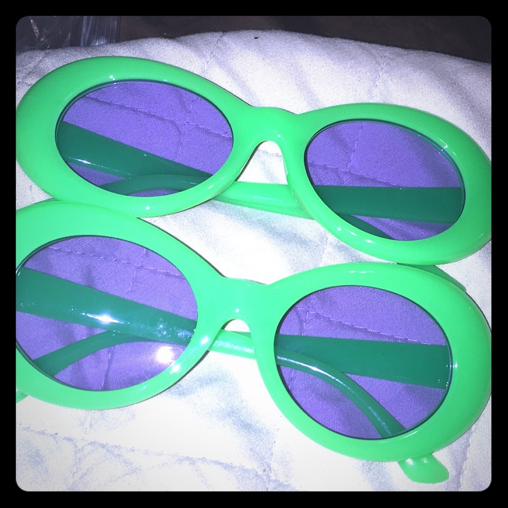 Clout goggles both